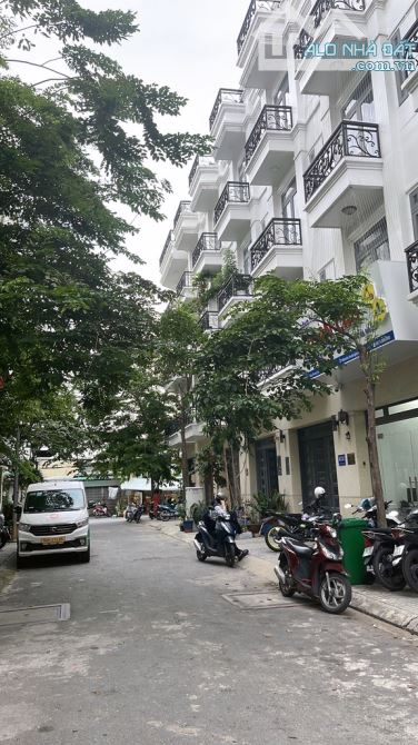 🌈Bán Nhà 5 Tầng Khu Đồng Bộ Gần Ngã Tư Ga Quận 12, DT 65m2(4x16) 7,2tỷ