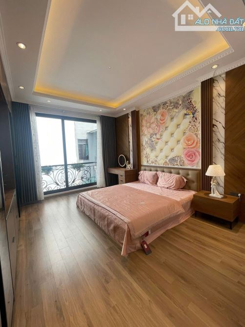 NHÀ ĐẸP YÊN HOÀ QUẬN CẦU GIẤY -  NGÕ XE BA GÁC 30m2 5 tầng MT 4.2m Giá 7.98 tỷ