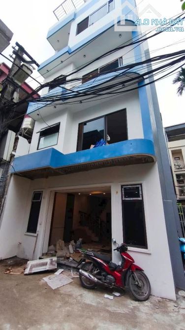 ♻️ Nhà mới tinh Gia Quất Thượng Thanh cực gần ô tô