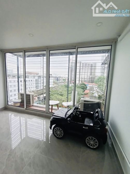 Bán căn hộ A6 Giảng Võ, Ba Đình. 100m2 full đồ. 3 ngủ. Sổ đỏ. 6,99 tỷ.