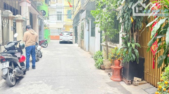 Đất Vàng Phạm Văn Đồng, Ô tÔ , sát phố, 42m2, mt 5m, giá 10,8 tỷ