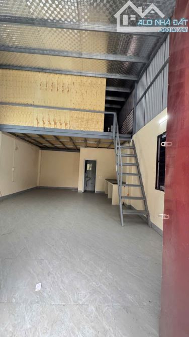 Nhà cấp 4 Ngọc Hồi oto tránh nhau 42m