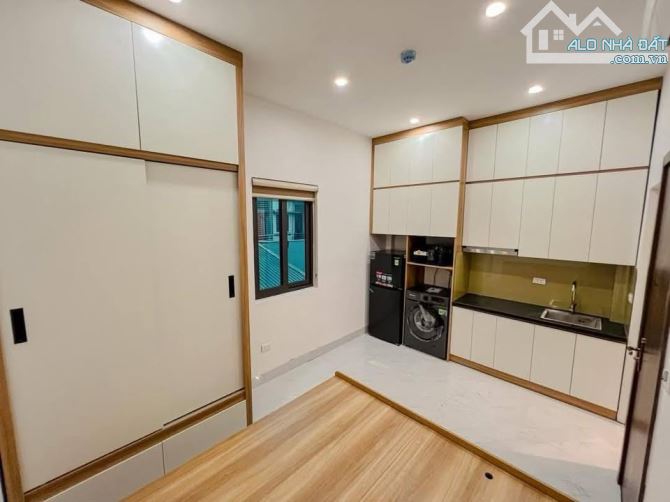 Tòa CCMN Trường Chinh, thang máy, 103m2 7T, 28PN full NT, DT 140tr/tháng, PCCC an toàn.
