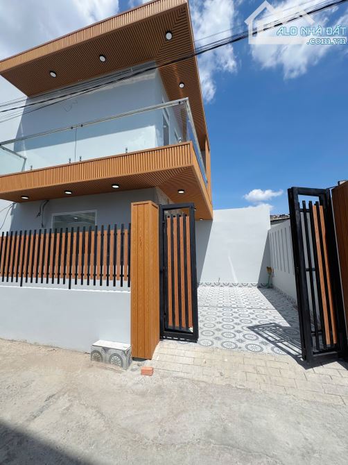Villa mini diện tích 6x40. Đường 3 Làng. Cách chợ Bình Chánh 1km. QL1A vào 300m - 10