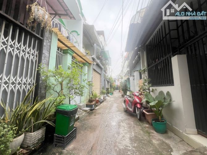 BÁN NHÀ ĐẸP 3 TẦNG, 4PN- HIỆP BÌNH CHÁNH - THỦ ĐỨC - CHỈ 4,9 TỶ - SỔ HỒNG CHÍNH CHỦ - 10