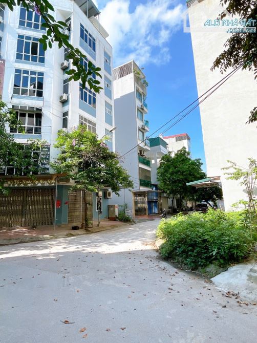 BÁN ĐẤT LK KHU C YÊN NGHĨA , DIỆN TÍCH 50M2 , PHÂN LÔ VỈA HÈ, ĐƯỜNG 15M, GIÁ CHỈ 11TỶ - 1