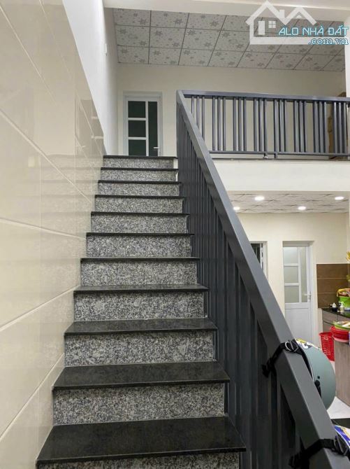 Bán nhà 5 x 20 Trần Hưng đạo phường 1 chỉ 1 tỷ 900 - 1