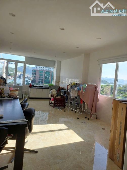 Bán nhà 5 tầng mặt tiền đường Nguyễn Bỉnh Khiêm-Xương Huân-Nha Trang gần biển - 1