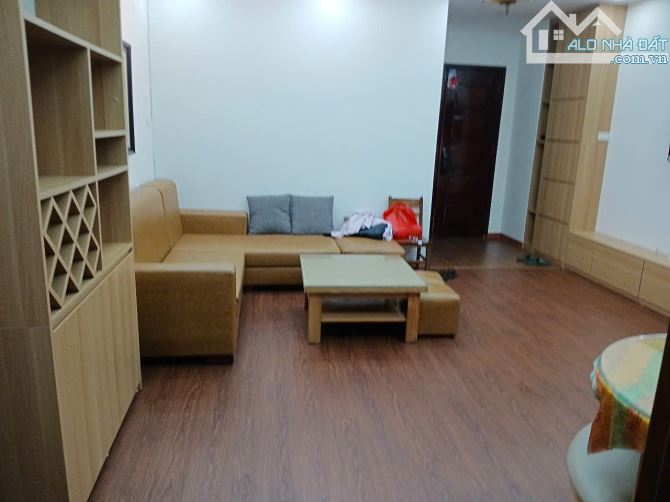 BÁN NHÀ TẦNG 3 -TT - D6- GIẢNG VÕ - BA ĐÌNH- 50m2- 2PN- 4 TỶ. - 1