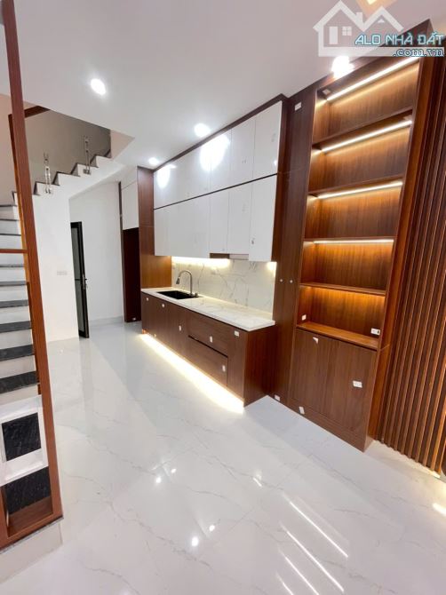Bán nhà TÂY MÔ ,ô tô đỗ cổng,view Vinhomes Smart City,dt31m,5 tầng,hơn 5 tỷ - 1