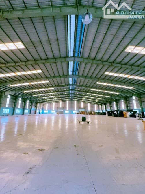 Bán nhà xưởng sản xuất gần 1ha đã đóng thuế 1 lần trong kcn Nhơn Trạch Đồng Nai Giá Rẻ - 1
