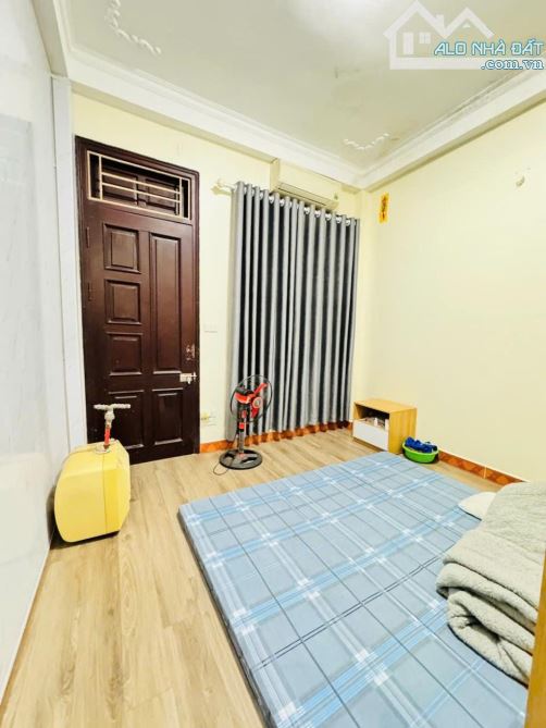 Hoà Bình 7, Minh Khai, ngõ thông, rộng, thoáng sáng, gần ô tô, 42m2, hơn 8 tỷ - 1