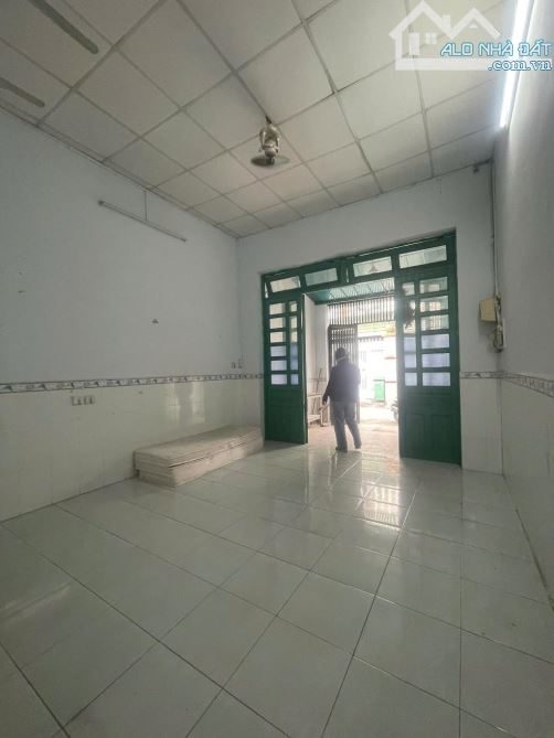BÁN GẤP- NHÀ 2 TẦNG- HẺM XE HƠI - 77m2- GIÁ CHỈ :6.05 TỶ- BÙI QUANG LÀ - GÒ VẤP - 1