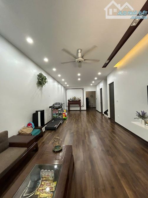 Bán nhà Trần Quang Diệu, ô tô tải, mặt tiền to, kinh doanh 21 tỷ - 1
