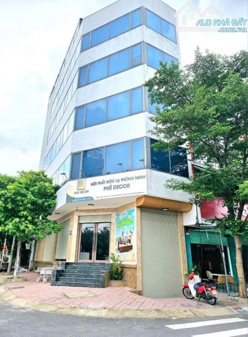 BÁN TÒA NHÀ ĐANG CHO THUE TẠI QUẢNG TRƯỜNG XANH BIGC DĨ AN, THU NHÂP 45TR/TH, 117m2, 4 LẦU - 1