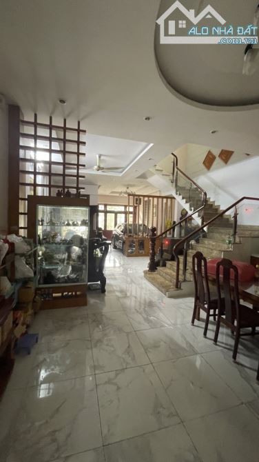 Mặt tiền kinh doanh Bến Bình Đông 5x20 sổ riêng 5 tầng chỉ 15 tỷ 5 - 1