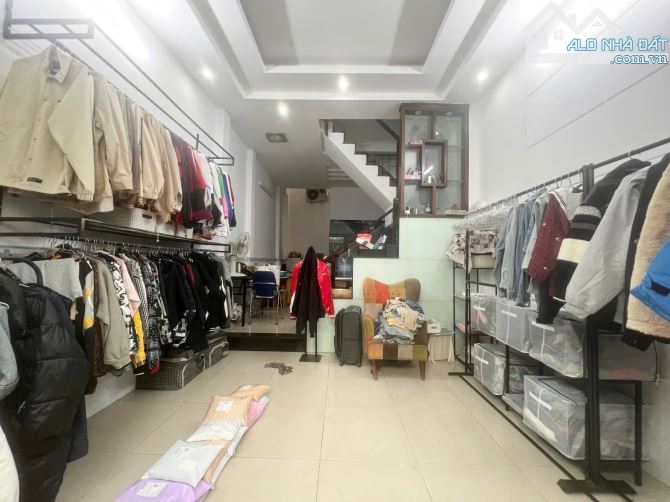 BÁN NHÀ ĐẸP 3 TẦNG, 4PN- HIỆP BÌNH CHÁNH - THỦ ĐỨC - CHỈ 4,9 TỶ - SỔ HỒNG CHÍNH CHỦ - 1