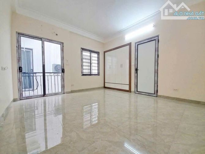 BÁN  NHÀ PHỐ VŨ XUÂN THIỀU LONG BIÊN NHỈNH 5 TỶ 43m 5 TẦNG, 1 TUM FULL NT, Ô TÔ KD SÁT PHỐ - 1