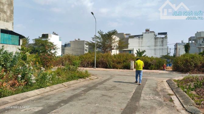 Bán lô góc 2 mặt tiền đường 970, Nguyễn Duy Trinh, Phú Hữu, Q9, TP.HCM – 130m², 9.5 tỷ - 1