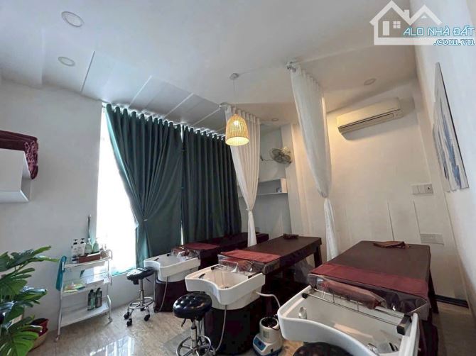 BÁN NHÀ 04 TẦNG MẶT TIỀN KINH DOANH ĐƯỜNG PHAN ĐÌNH PHÙNG, TP NHA TRANG GIÁ 8,8 TỶ - 1