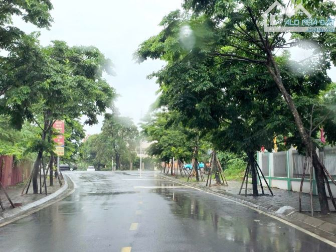 CẦN BÁN LÔ ĐẤT ĐẸP  ĐẶNG XÁ-GIA LÂM, 101M2, GIÁ NHỈNH 6 TỶ-ĐƯỜNG 2 Ô TÔ TRÁNH, 2 THOÁNG - 1