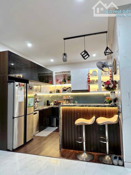BIỆT THỰ 2 TẦNG DT 148M2 - GẦN MINH MẠNG - GIÁ 7.X TỶ - 1