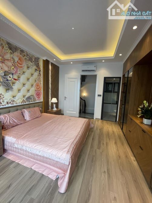 HÀNG HIẾM phố Yên Hoà - Cầu Giấy 35m2 x 5 tầng, mặt tiền 4.2m, chỉ 7.9 tỷ. Có thương lượng - 1