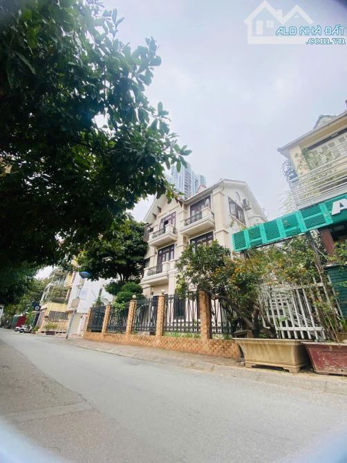 BÁN BIỆT THỰ VIEW HỒ CÓ 1 0 2 VĂN QUÁN-HÀ ĐÔNG,LÔ GÓC 2 MẶT THOÁNG,DT225MX3T, GIÁ 59,9 TỶ - 1