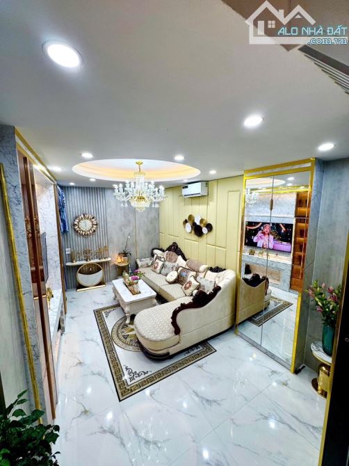 SIÊU PHẨM phố Lương Định Của, Kiến Trúc Đỉnh, Nội Thất Xịn, Thang Máy, 35m 4T, 8.65 tỷ - 1