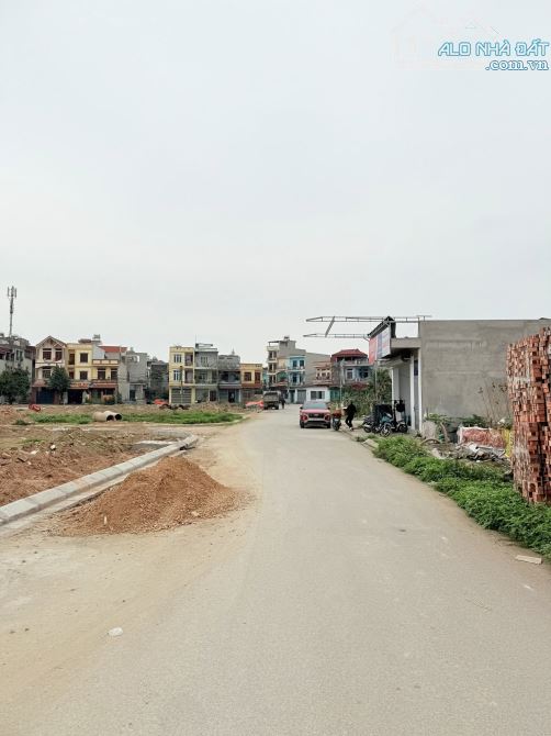 BÁN LÔ ĐẤT MẶT 6.3m GIÃN DÂN THANH SƠN, LÀN 2 ĐẤU MÃ, VŨ NINH, TPBN - 1