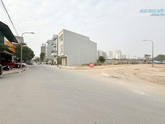 BÁN LÔ GÓC CỰC ĐẸP 3 MẶT TIỀN BỒ SƠN 4, VÕ CƯỜNG, TP BẮC NINH - 1
