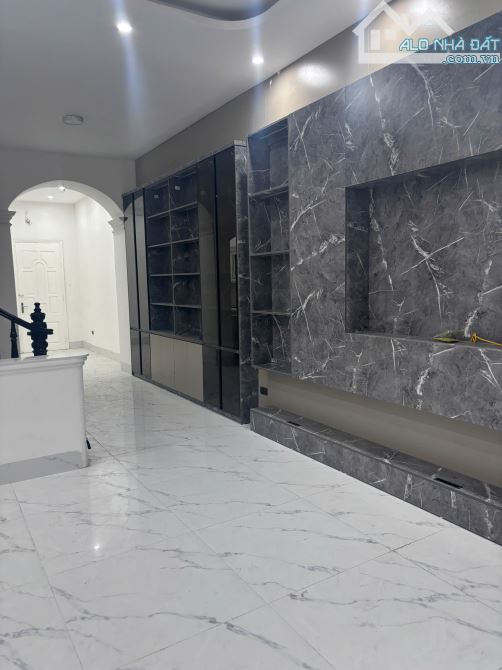 Cho Thuê Nhà Nguyên Căn Quận Bắc Từ Liêm. 60m2 x 4 tầng. Vào Ở Ngay. Ô Tô đỗ cửa. - 1