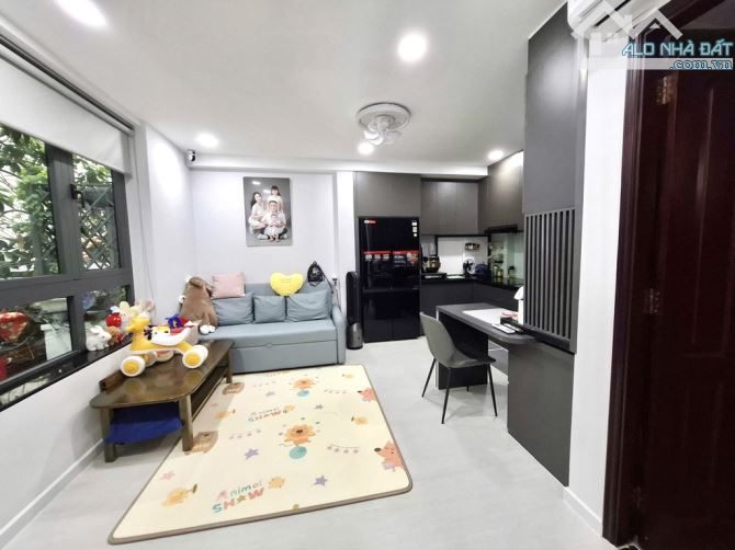 Bán nhà HXH QUAY ĐẦU Lê Văn Sỹ Q.3, 5T, MT rộng mênh mông, không LG, nở hậu, chỉ 8.x tỷ - 2