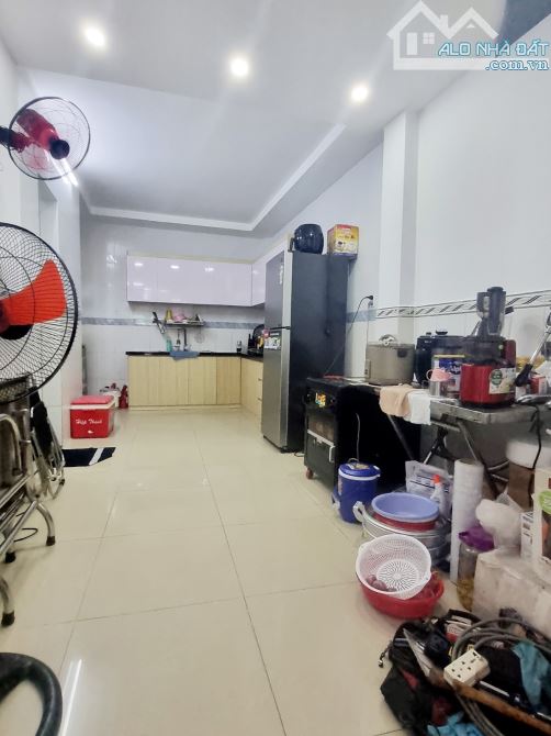 Bán nhà Nguyễn Duy Quận 8, 59m2, 4 tầng, không ngập nước. - 2