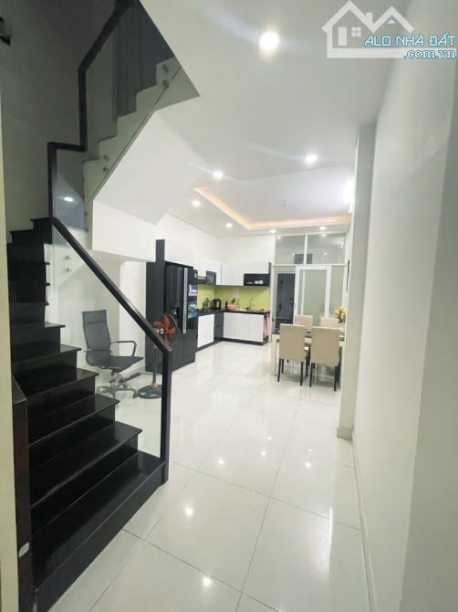 CAO THẮNG PHƯỜNG 12 QUẬN 10 SÁT HADO CENTROSA – DT: 3.9*14.2M- 12 TỶ 9 - 2