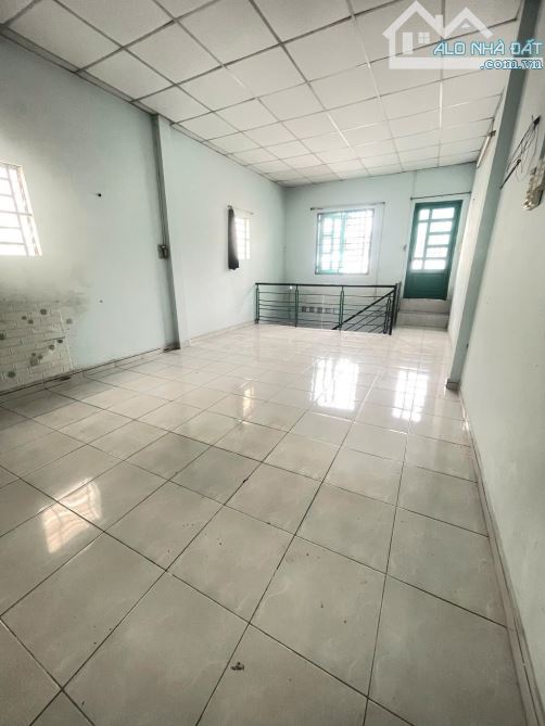 BÁN GẤP- NHÀ 2 TẦNG- HẺM XE HƠI - 77m2- GIÁ CHỈ :6.05 TỶ- BÙI QUANG LÀ - GÒ VẤP - 2