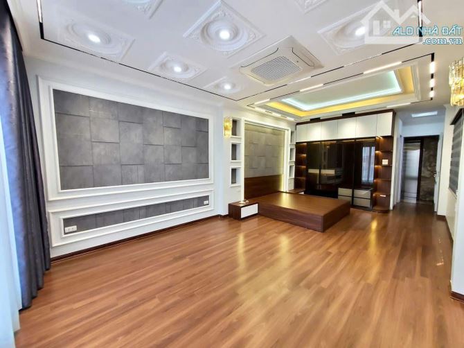 Chính chủ bán nhà Trấn Khát Chân DT 60m2 - 6 tầng Thang máy - Ngõ Oto tránh Giá nét 15 tỷ - 2
