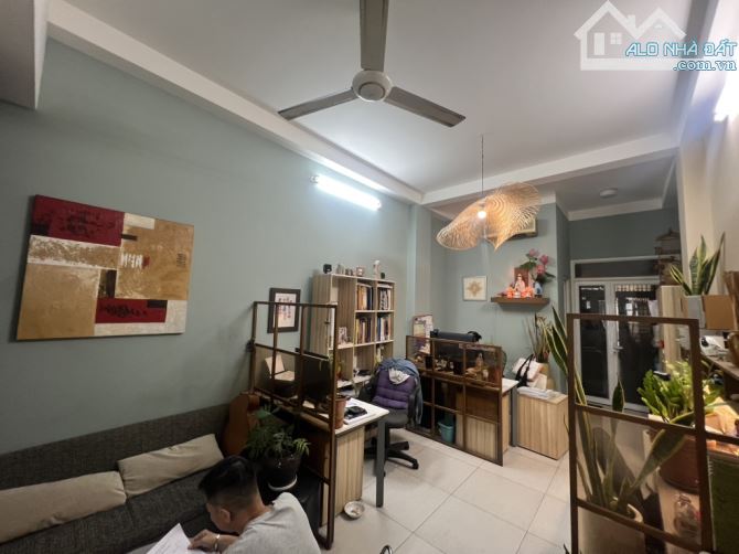 Bán nhà khu vip Sư Vạn Hạnh, 6 tầng lung linh, xe hơi vivu - 2