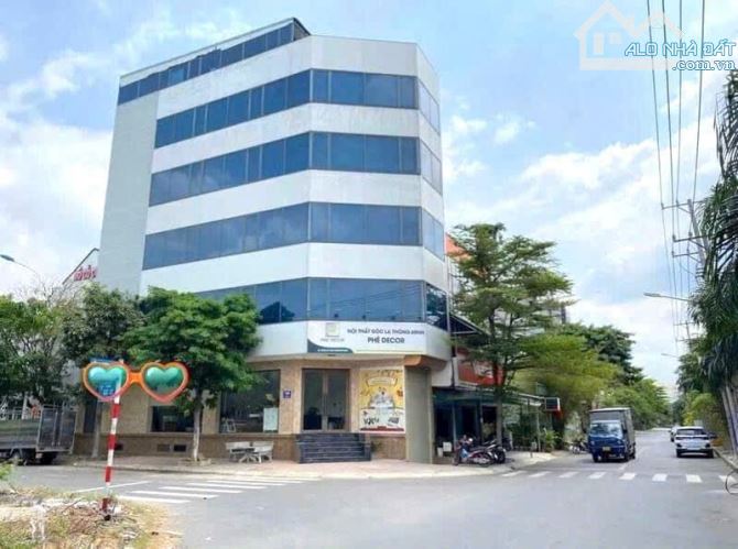BÁN TÒA NHÀ ĐANG CHO THUE TẠI QUẢNG TRƯỜNG XANH BIGC DĨ AN, THU NHÂP 45TR/TH, 117m2, 4 LẦU - 2