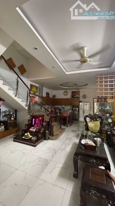 Mặt tiền kinh doanh Bến Bình Đông 5x20 sổ riêng 5 tầng chỉ 15 tỷ 5 - 2