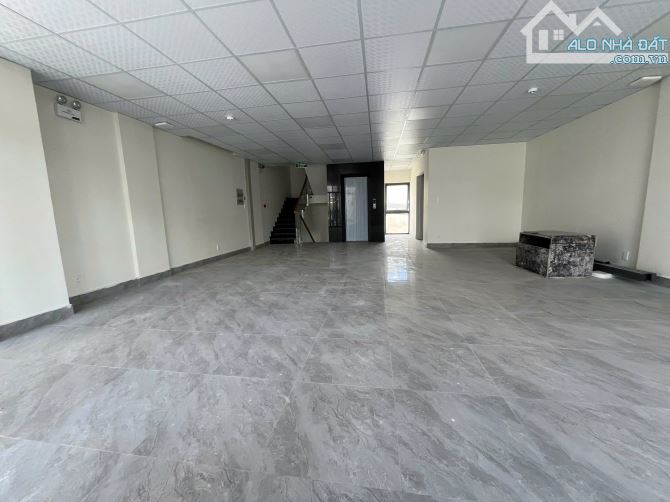 CHO THUÊ TOÀ NHÀ 35A TRẦN ĐÌNH XU, QUẬN 1 - 8M X 20M - 1 HẦM 7 TẦNG - THANG MÁY - PCCC - 2