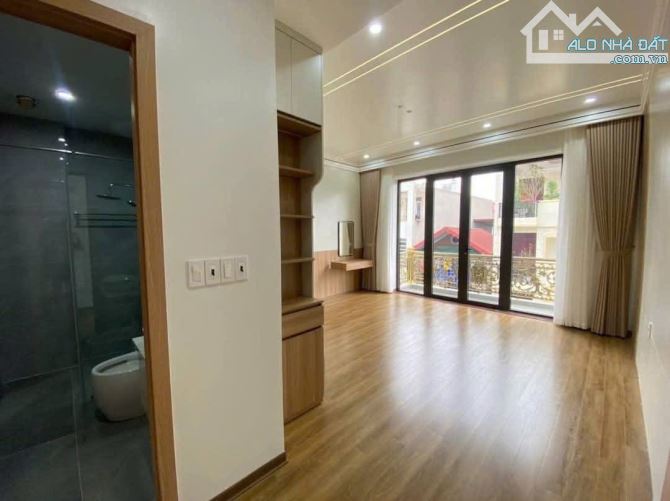 BÁN NHÀ 5 TẦNG PHÂN LÔ VĂN CAO – 75M² – CÓ THANG MÁY – GIÁ CHỈ 12,2 TỶ 💥 - 2