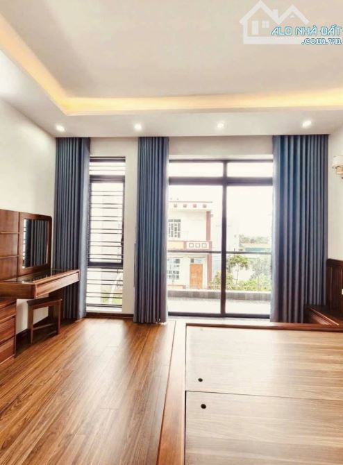 BÁN NHÀ 6 TÂNG MẶT NGÕ NHƯ PHỐ - Ô TÔ TẢI ĐỖ CỬA - KIM ĐỒNG, HOÀNG MAI - KD ĐỈNH - 2