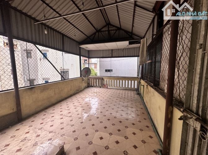 Bán Nhà Phố Hoa Lâm Việt Hưng Long Biên, 45m2, cách 1 nhà ra ô tô thông, giá 5 tỷ 800 trệu - 2