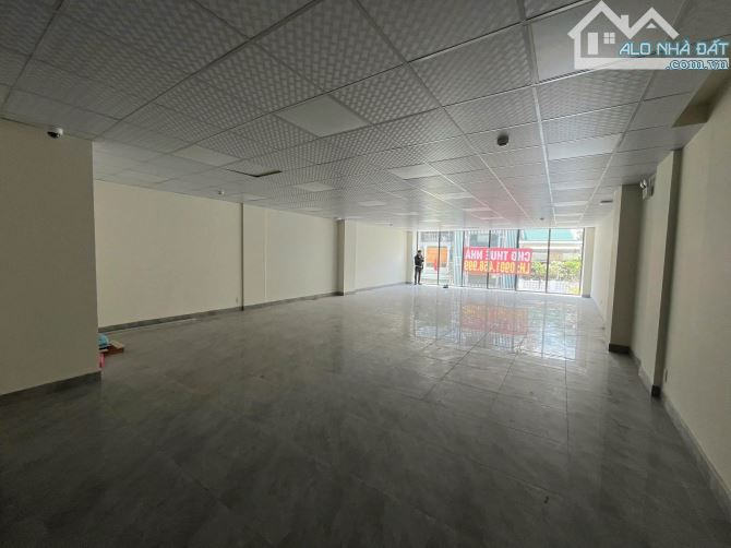 Cho thuê nhà mặt tiền 35A Trần Đình Xu, Phường Cầu Kho, Quận 1,TP Hồ Chí Minh DT:8X20M - 2