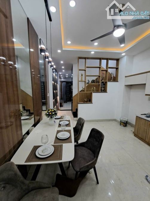 Bán Nhà 5 Tầng Có Thang Máy Thạnh Lộc 44 Q.12- DT 60m2(4x15) nhỉnh 4tỷ✅ - 2