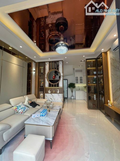 NHÀ ĐẸP YÊN HOÀ QUẬN CẦU GIẤY -  NGÕ XE BA GÁC 30m2 5 tầng MT 4.2m Giá 7.98 tỷ - 2