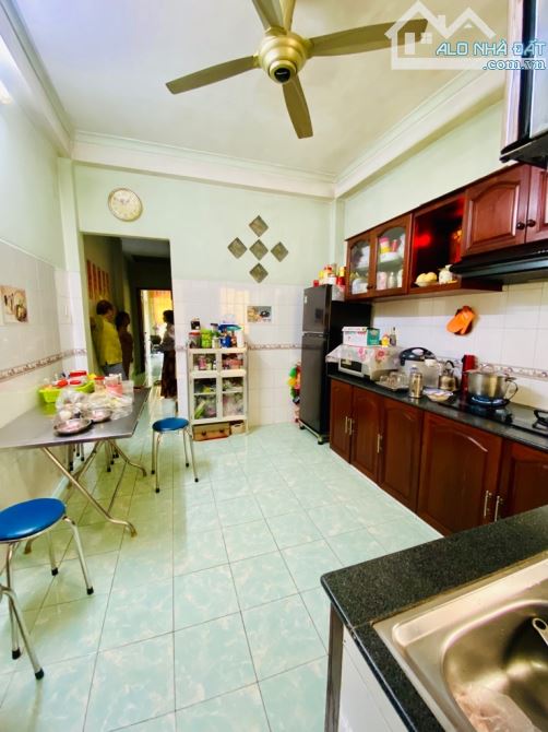 MẶT TIỀN ÔNG ÍCH KHIÊM QUẬN 11, 63M2, 5 TẦNG KINH DOANH TỐT - 2