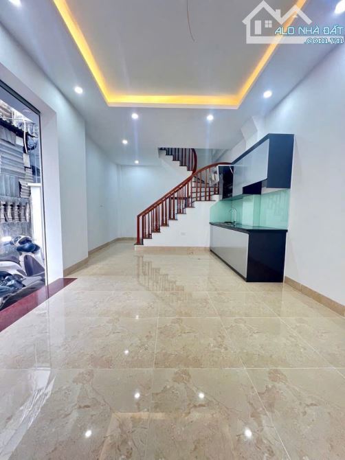 Nhà 4 tầng Trung Đoàn 664 Vĩnh Quỳnh - 2