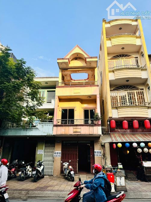 (Hot hot) chủ cần bán gấp căn nhà mặt tiền Đỗ Thị Lời, Q.3 (DT: 3.8x20m) - 2 lầu - 19.5 tỷ - 2